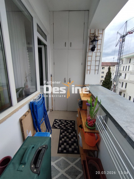 Apartament de vânzare 2 camere, decomandat, zona ultra centrală, semi / mobilat