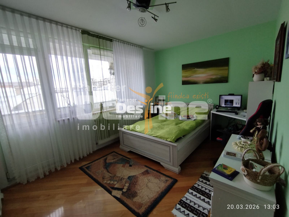 Apartament de vânzare 2 camere, decomandat, zona ultra centrală, semi / mobilat