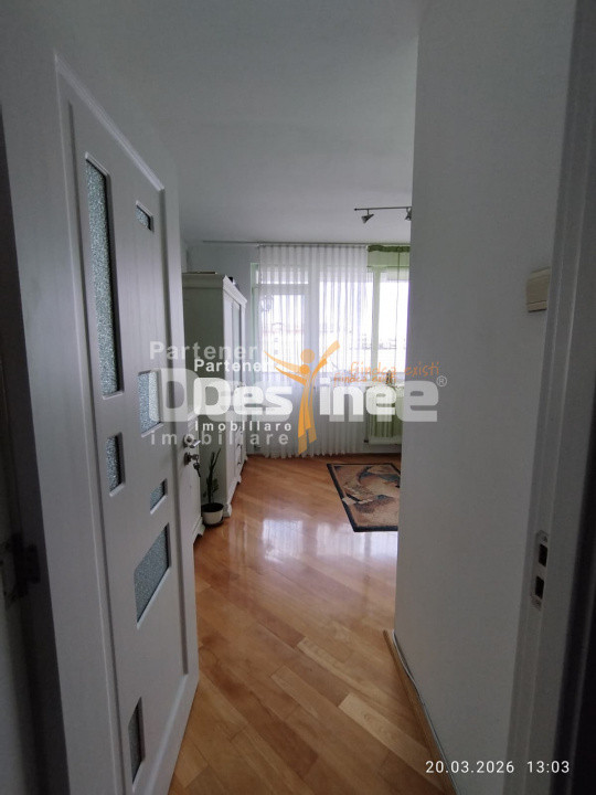 Apartament de vânzare 2 camere, decomandat, zona ultra centrală, semi / mobilat