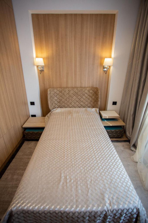 Herastrau-Nordului | 4 camere | et 1 | 146mp | bloc 2009 | 993.000 euro