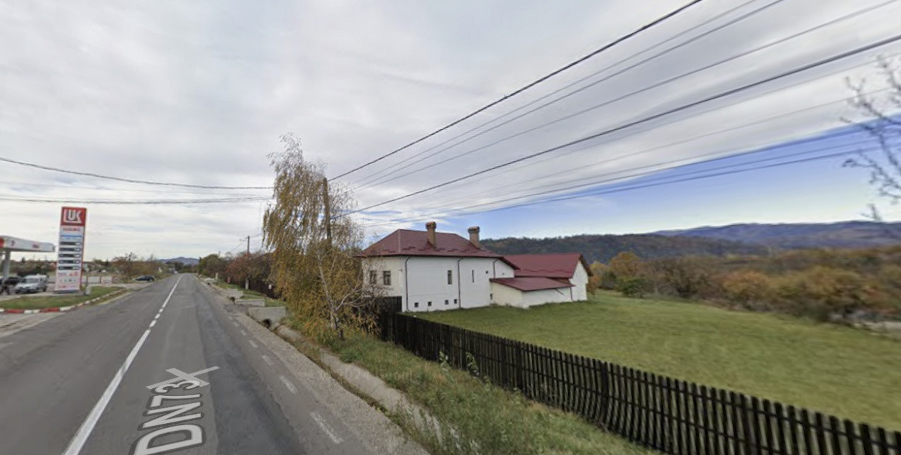 Teren intravilan Valea Mare Pravat 9.915 mp, deschidere DN