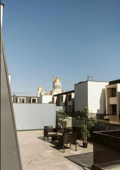 Hotel Marriott-Catedrala | 2 cam | 74mp + 107mp terasa | Mansarda | 296.000 euro