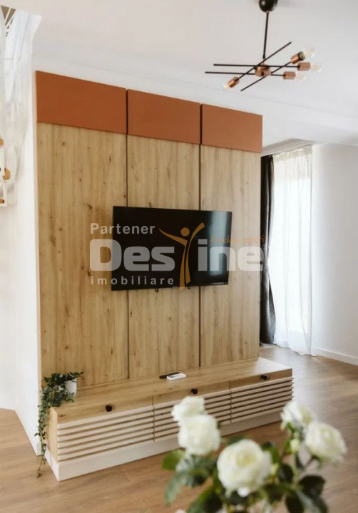 Hotel Marriott-Catedrala | 2 cam | 74mp + 107mp terasa | Mansarda | 296.000 euro