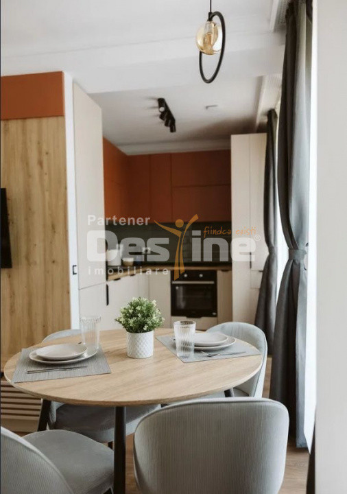 Hotel Marriott-Catedrala | 2 cam | 74mp + 107mp terasa | Mansarda | 296.000 euro