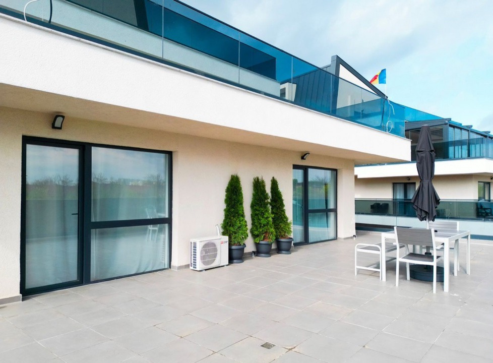 Hotel Marriott-Catedrala | 2 camere | 55mp + 81mp terasa | et 2 | 245.000 euro