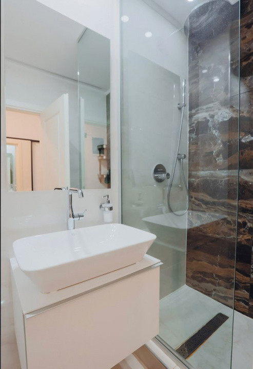 Hotel Marriott-Catedrala | 2 camere | 55mp + 81mp terasa | et 2 | 245.000 euro