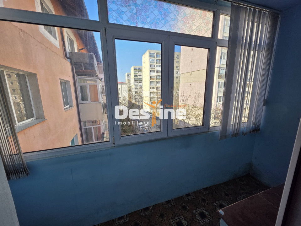 APARTAMENT 2 CAMERE, DECOMANDAT,  MIRCEA CEL BATRAN, 69.990 EURO