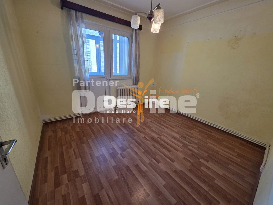 APARTAMENT 2 CAMERE, DECOMANDAT,  MIRCEA CEL BATRAN, 69.990 EURO