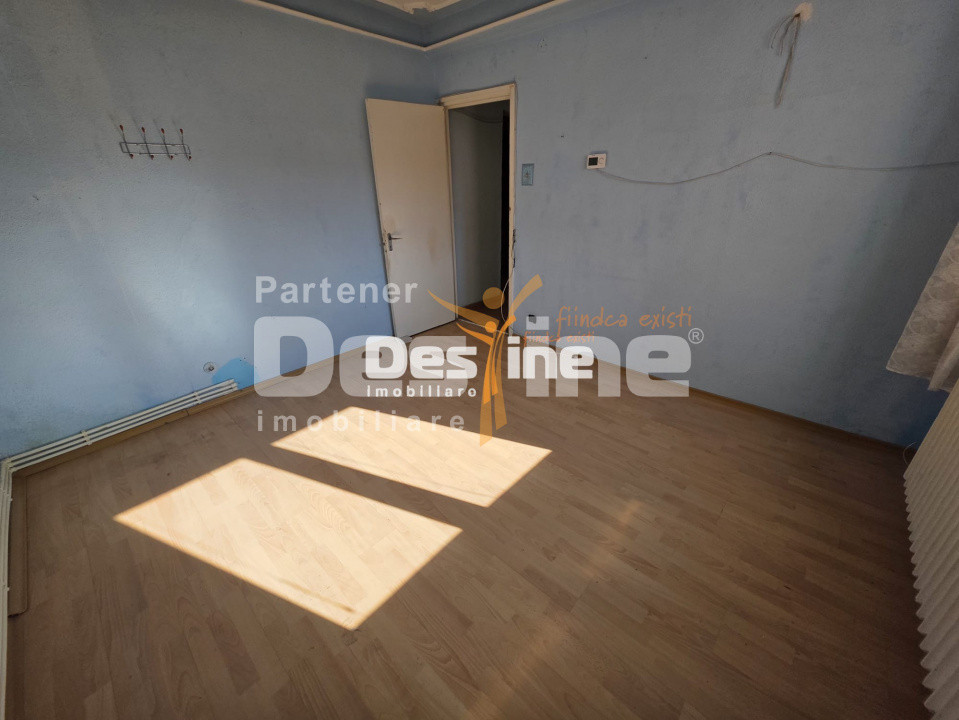 APARTAMENT 2 CAMERE, DECOMANDAT,  MIRCEA CEL BATRAN, 69.990 EURO