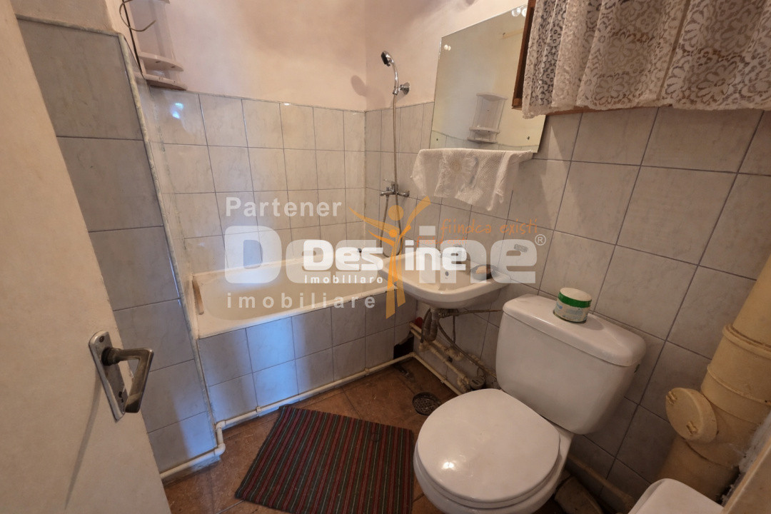 APARTAMENT 2 CAMERE, DECOMANDAT,  MIRCEA CEL BATRAN, 69.990 EURO