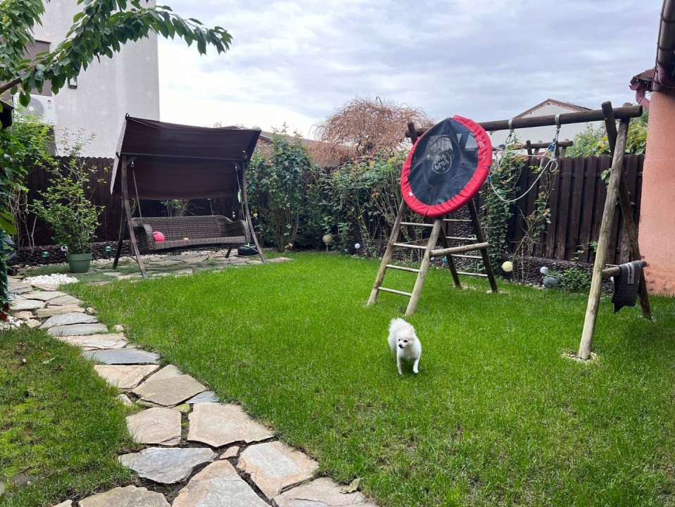 Pipera - Vilă duplex 6 camere și 4 băi 