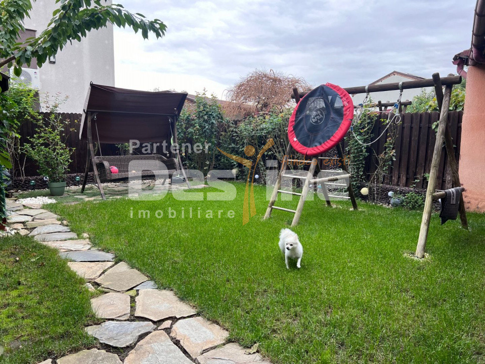 Pipera - Vilă duplex 6 camere și 4 băi 