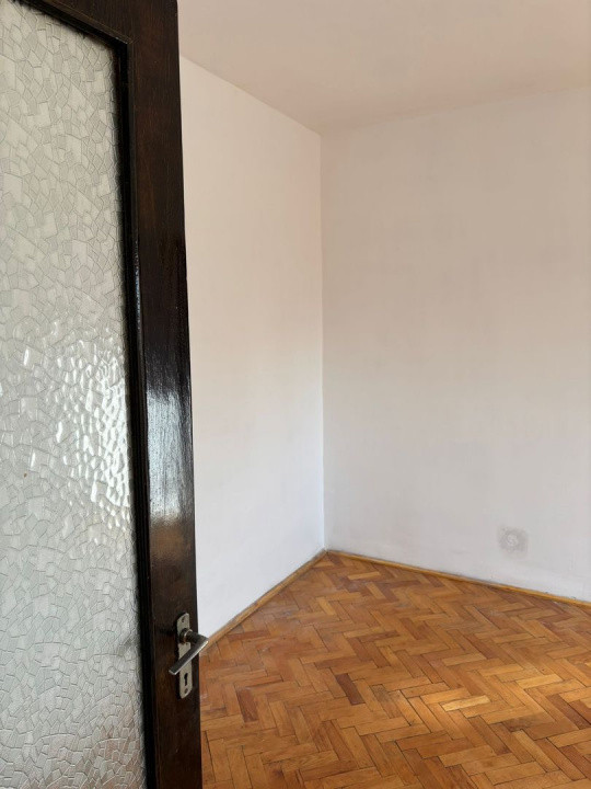 Petre Ispirescu | 2 camere | 50mp | et 9/10 |  centrala proprie | 80.000 euro
