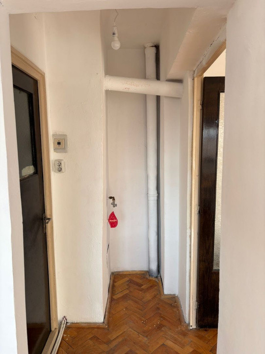 Petre Ispirescu | 2 camere | 50mp | et 9/10 |  centrala proprie | 80.000 euro