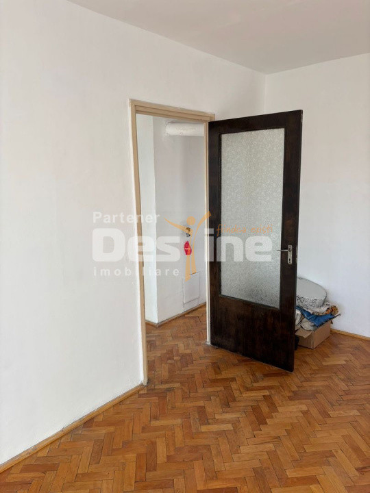Petre Ispirescu | 2 camere | 50mp | et 9/10 |  centrala proprie | 80.000 euro