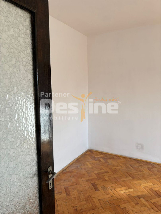 Petre Ispirescu | 2 camere | 50mp | et 9/10 |  centrala proprie | 80.000 euro