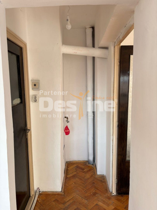 Petre Ispirescu | 2 camere | 50mp | et 9/10 |  centrala proprie | 80.000 euro