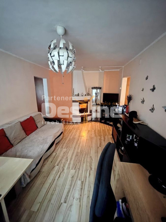 Bârcǎ | 3 camere | 64mp | centrala proprie | loc parcare | 120.000 euro