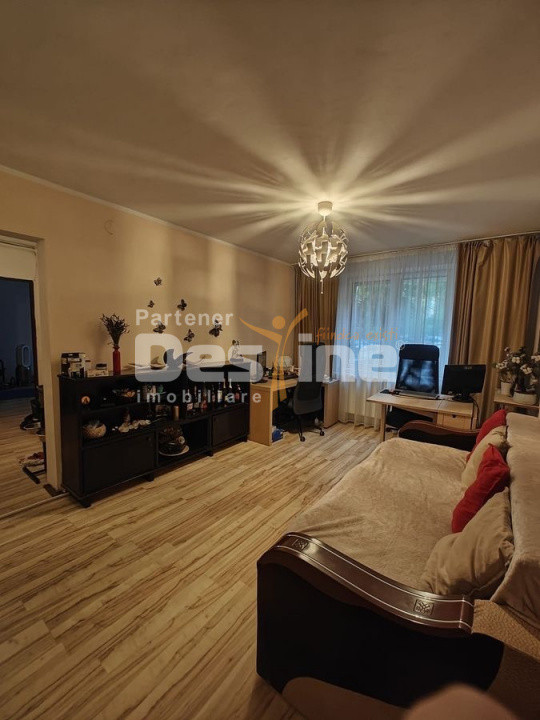 Bârcǎ | 3 camere | 64mp | centrala proprie | loc parcare | 120.000 euro