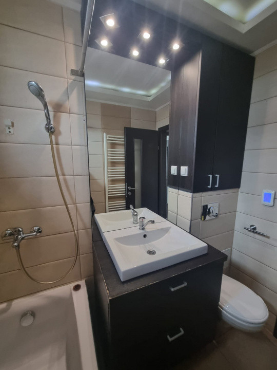 Apartament cu 2 camere, suprafata 50 mp si loc de parcare Zona Faget