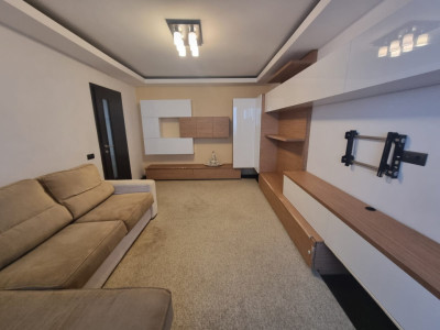 Apartament cu 2 camere, suprafata 50 mp si loc de parcare Zona Faget