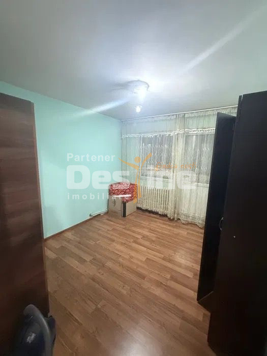Rahova-Alexandriei | 4 camere | 95mp | et 4 | bloc reabilitat | 110.000 euro