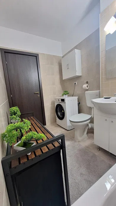 STUDIO de inchiriat, suprafata de 50mp si loc de parcare Subcetate Residence