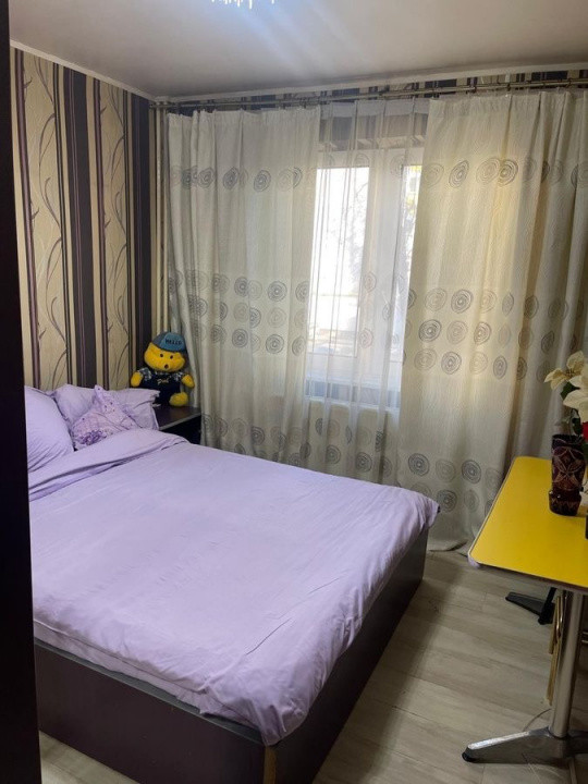  Piața Rahova | 3 camere | 70mp | et 1 | centrala proprie | 125.000 euro