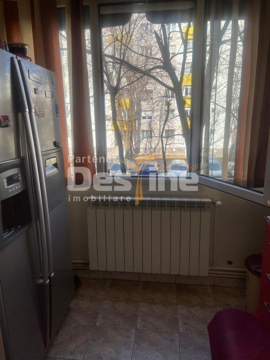  Piața Rahova | 3 camere | 70mp | et 1 | centrala proprie | 125.000 euro