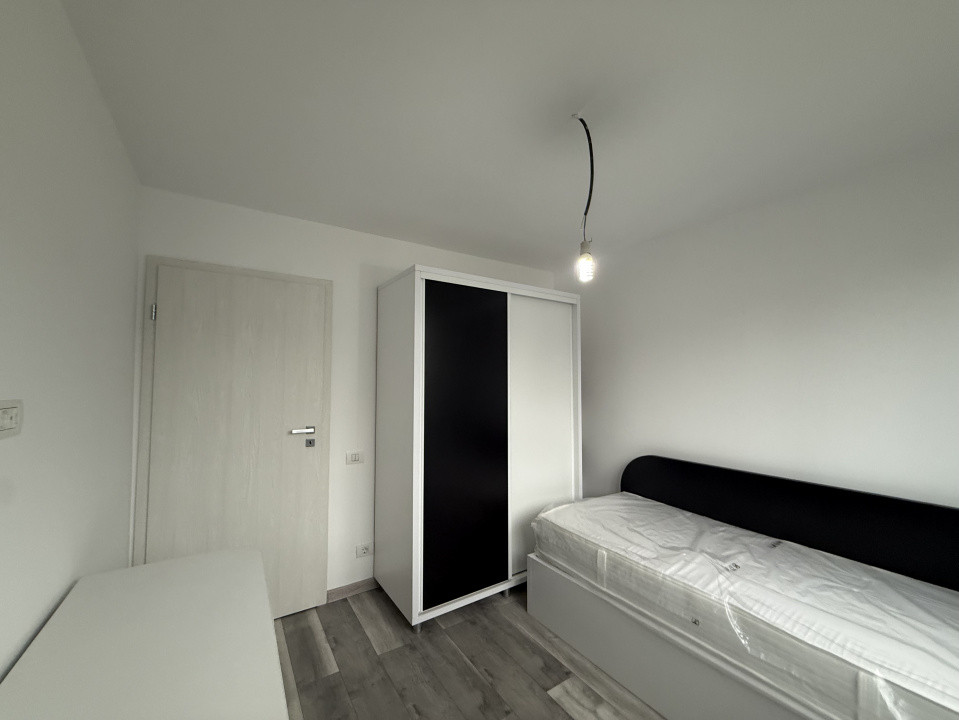 3 Camere I Bloc anvelopat I Complet renovat I Metrou 5 minute
