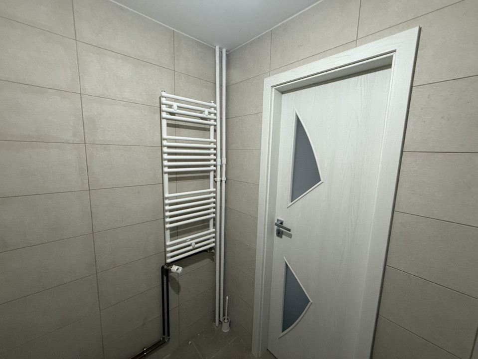 3 Camere I Bloc anvelopat I Complet renovat I Metrou 5 minute