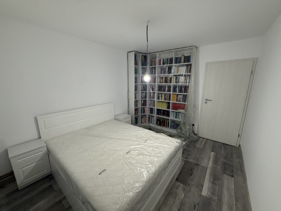 3 Camere I Bloc anvelopat I Complet renovat I Metrou 5 minute