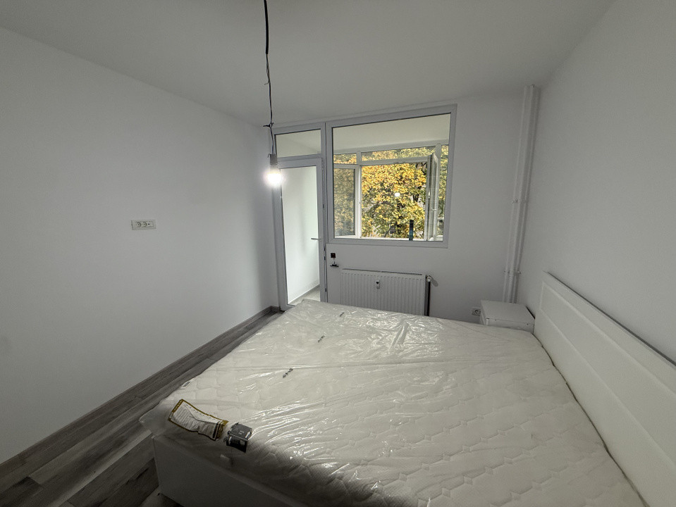 3 Camere I Bloc anvelopat I Complet renovat I Metrou 5 minute