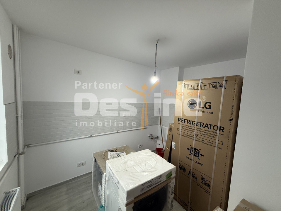 3 Camere I Bloc anvelopat I Complet renovat I Metrou 5 minute