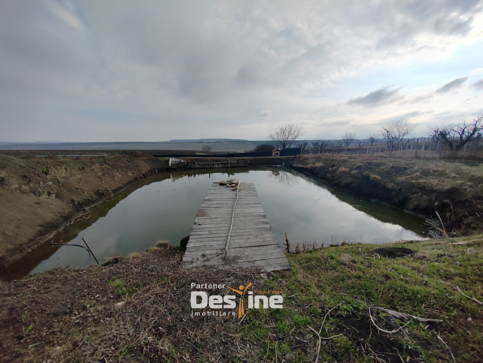 COMISION 0% - Teren intravilan cu 2 iazuri populate – 2225 mp Mogoșești