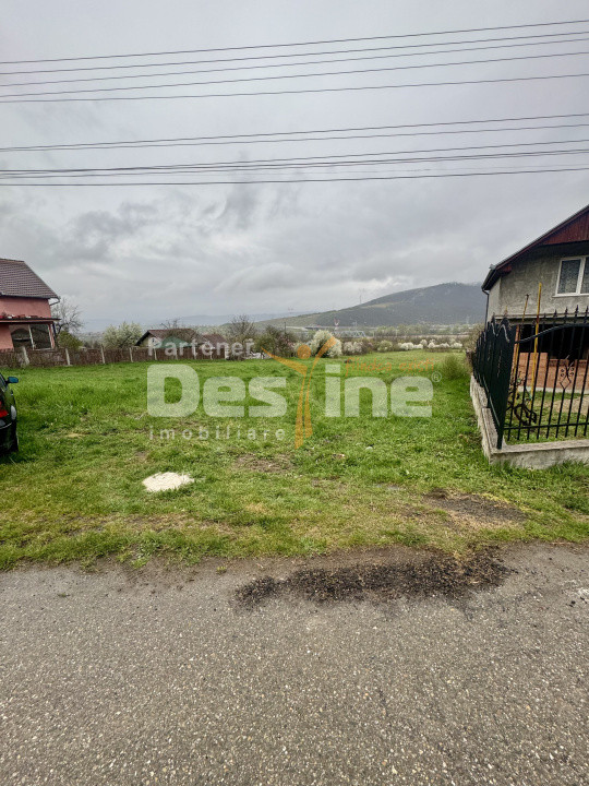 Teren intravilan, în Vetel, loc de casa, schimb cu apartament