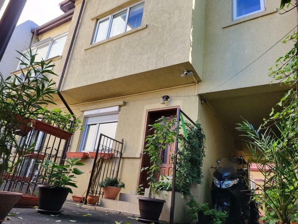 13 Septembrie | vila multi-unitati stradala | business opportunity 730.000 euro