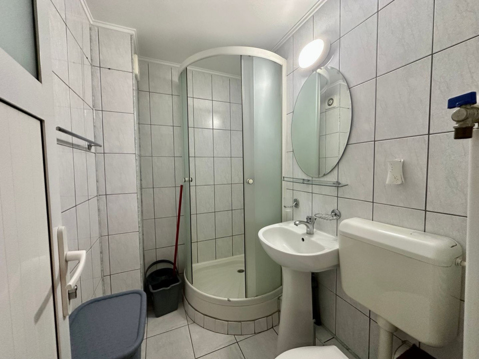 13 Septembrie-Prosper Plazza | 4 camere | 96mp | et 8 | dec | 900 euro