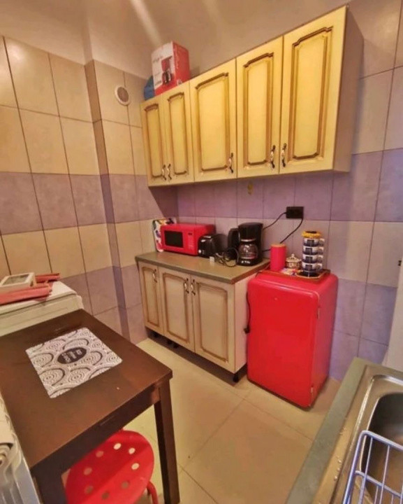 Tineretului | 3 camere | et 2 | 58mp + boxa + curte comuna | 125.000 euro