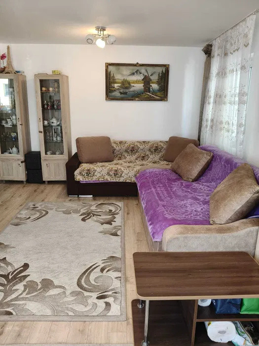 Apartament 2 camere 53 mp, etajul 1, boxa la subsol, Tractorul - Coresi 