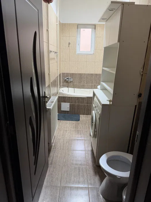 Apartament cu 2 camere, suprafata generoasa de 90mp si loc de parcare, Central