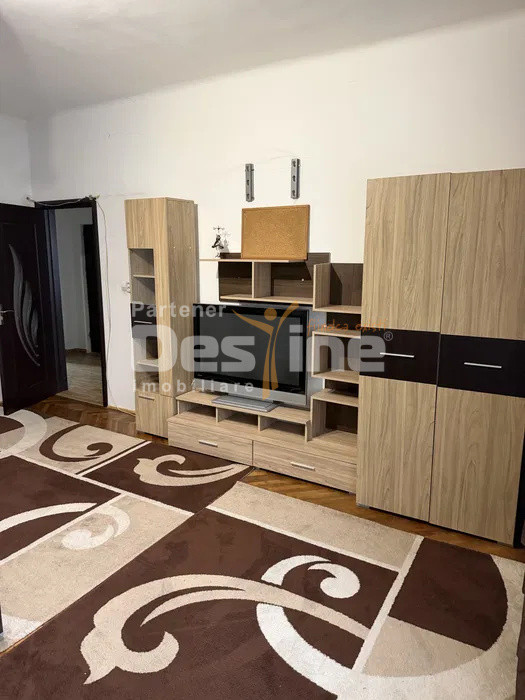 Apartament cu 2 camere, suprafata generoasa de 90mp si loc de parcare, Central