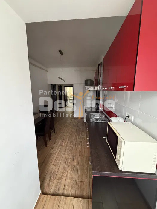 Apartament cu 2 camere, suprafata generoasa de 90mp si loc de parcare, Central