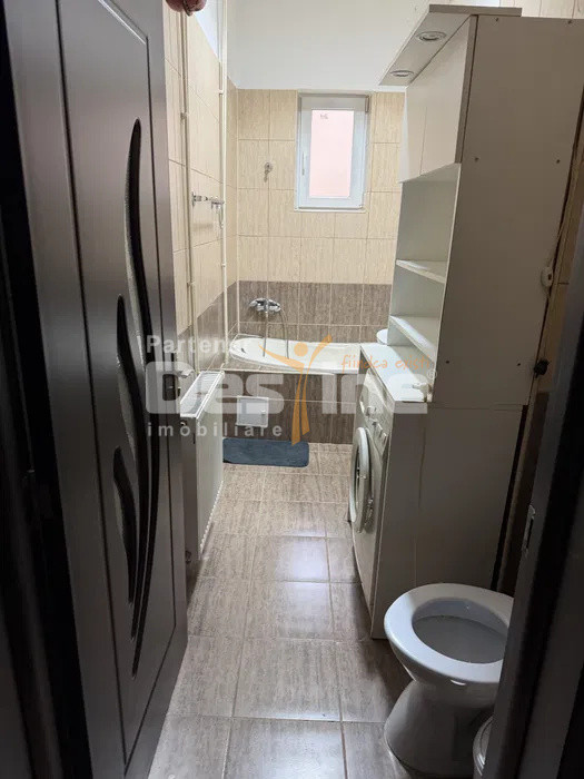 Apartament cu 2 camere, suprafata generoasa de 90mp si loc de parcare, Central