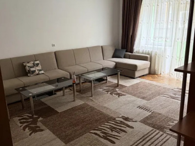 Apartament cu 2 camere, suprafata generoasa de 90mp si loc de parcare, Central