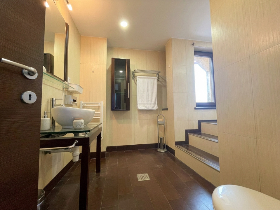 Domenii-1 Mai I Apartament Exclusivist pe 2 Niveluri I Garaj I Terasă 