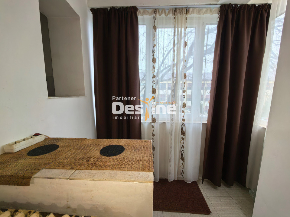 Chirie Garsoniera 24 mp etaj intermediar, mobilata, disponibila imediat Nicolina