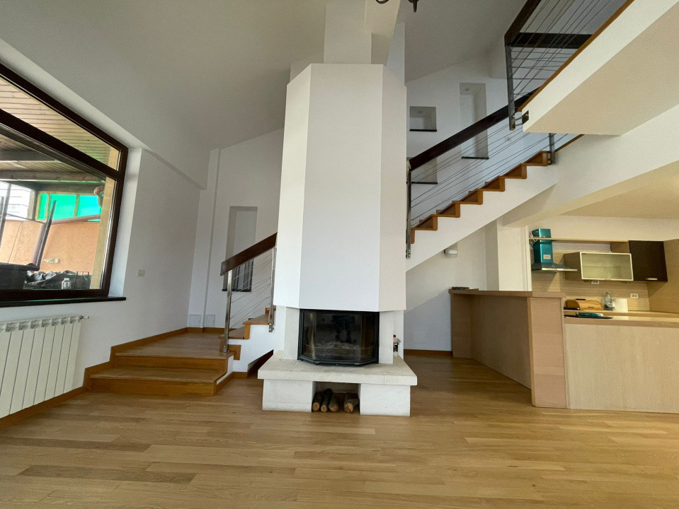 Domenii-1 Mai I Apartament Exclusivist pe 2 Niveluri I Garaj I Terasă 