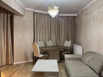 Apartament cu 3 camere, la prima inchiriere, disponibl imediat, 