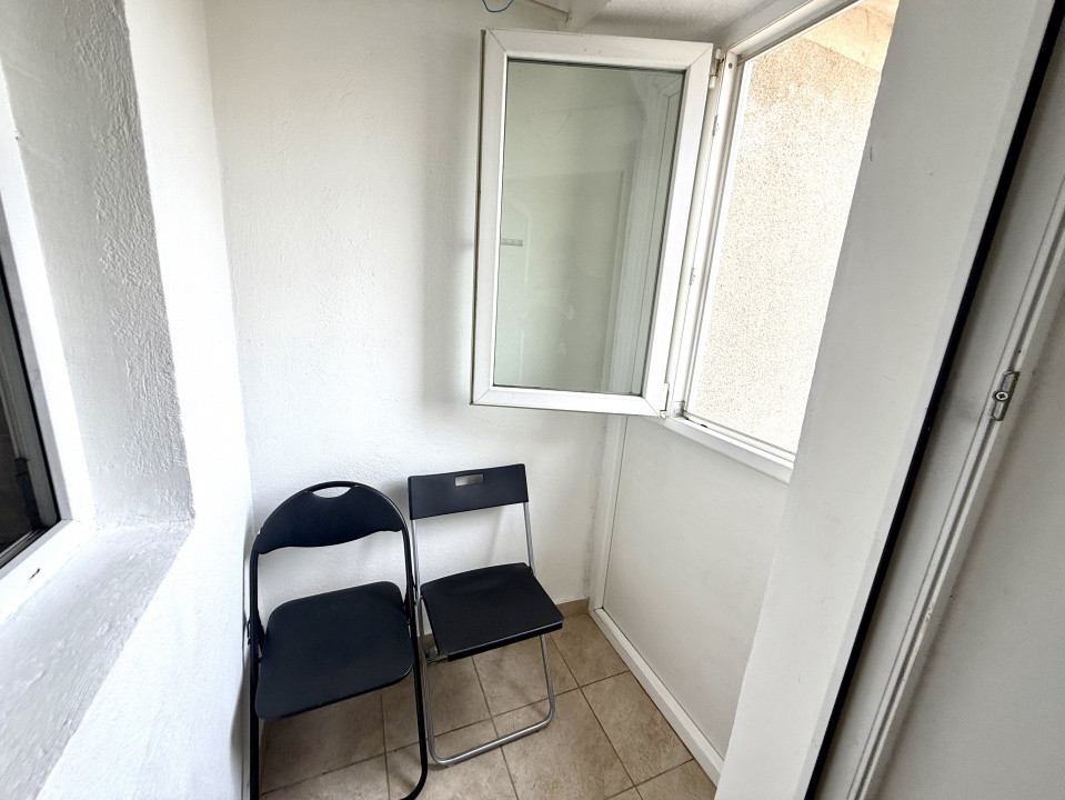 Garsoniera I Crangasi I Metrou 3 minute I Balcon